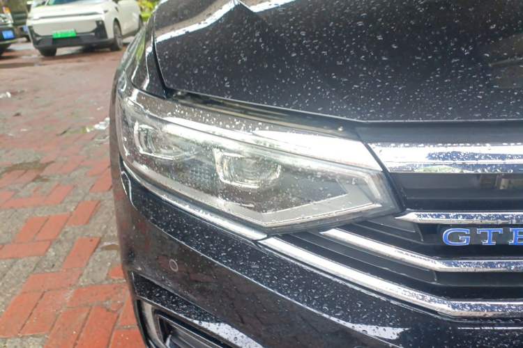 Used Volkswagen Magotan GTE Plug-in Hybrid 2022 GTE Prestige Model Right Front Headlight