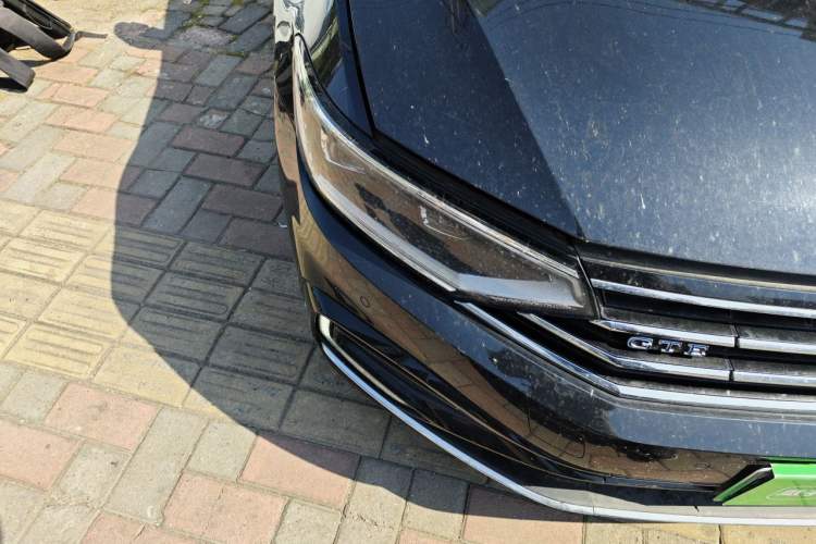 Used Volkswagen Magotan GTE Plug-in Hybrid 2022 GTE Luxury Model Right Front Headlight