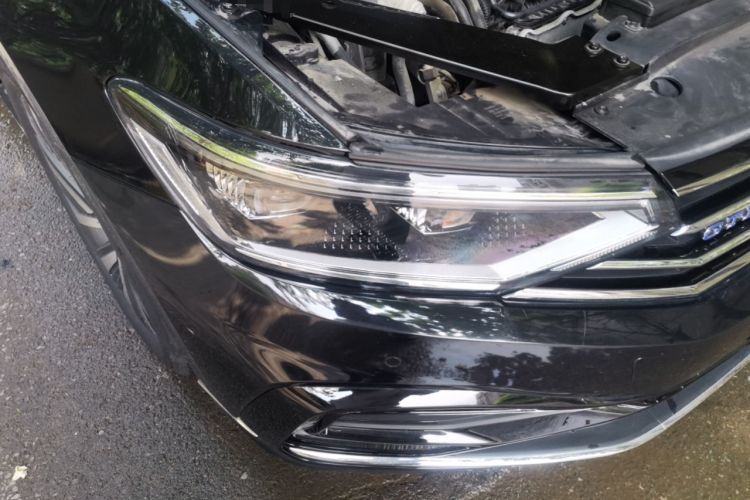 Used Volkswagen Magotan GTE Plug-in Hybrid 2022 GTE Luxury Model Right Front Headlight