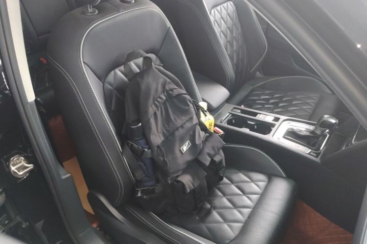 Used Volkswagen Magotan GTE Plug-in Hybrid 2022 GTE Luxury Model Right Front Seat