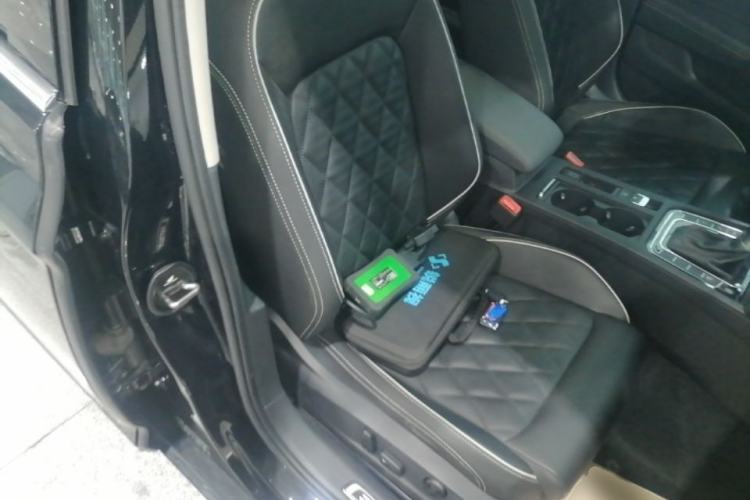 Used Volkswagen Magotan GTE Plug-in Hybrid 2022 GTE Luxury Model Right Front Seat