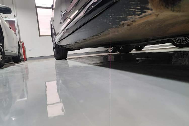 Used Volkswagen Magotan GTE Plug-in Hybrid 2022 GTE Luxury Model Right Side Sill