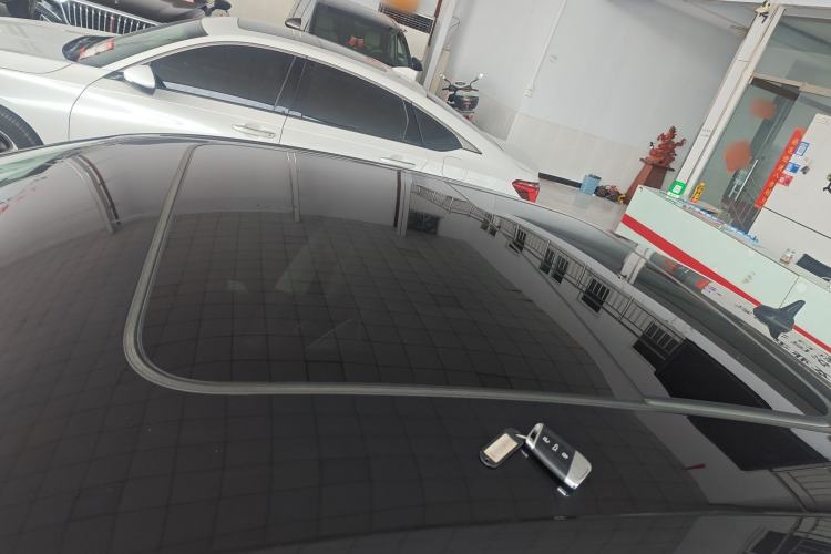 Used Volkswagen Magotan GTE Plug-in Hybrid 2022 GTE Luxury Model Roof