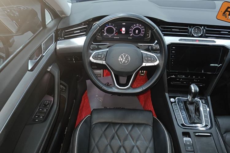 Used Volkswagen Magotan GTE Plug-in Hybrid 2022 GTE Luxury Model Steering Wheel