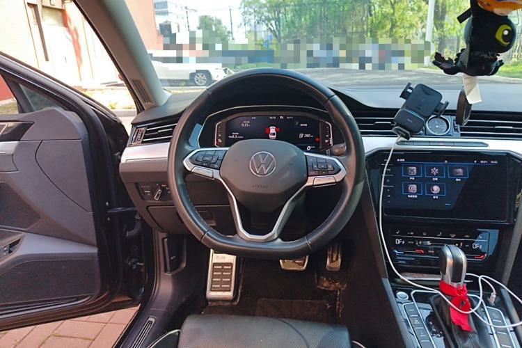 Used Volkswagen Magotan GTE Plug-in Hybrid 2022 GTE Luxury Model Steering Wheel