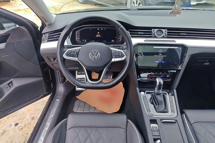 Used Volkswagen Magotan GTE Plug-in Hybrid 2022 GTE Luxury Model Steering Wheel
