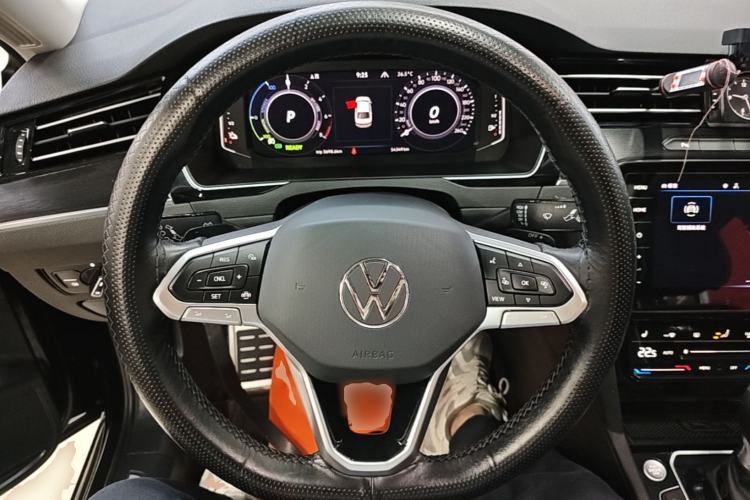 Used Volkswagen Magotan GTE Plug-in Hybrid 2022 GTE Luxury Model Steering Wheel