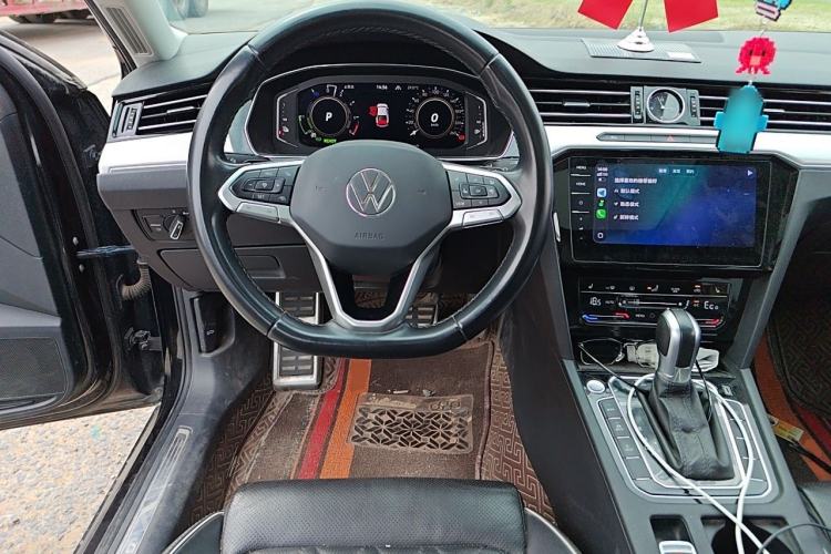 Used Volkswagen Magotan GTE Plug-in Hybrid 2022 GTE Luxury Model Steering Wheel