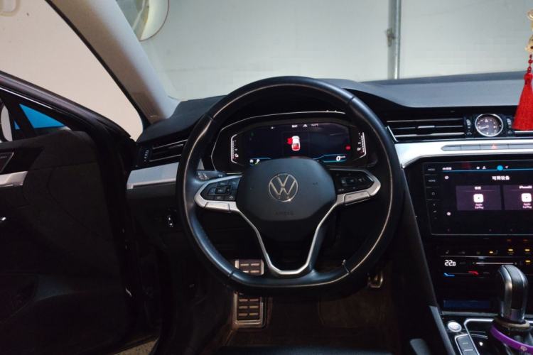Used Volkswagen Magotan GTE Plug-in Hybrid 2022 GTE Luxury Model Steering Wheel