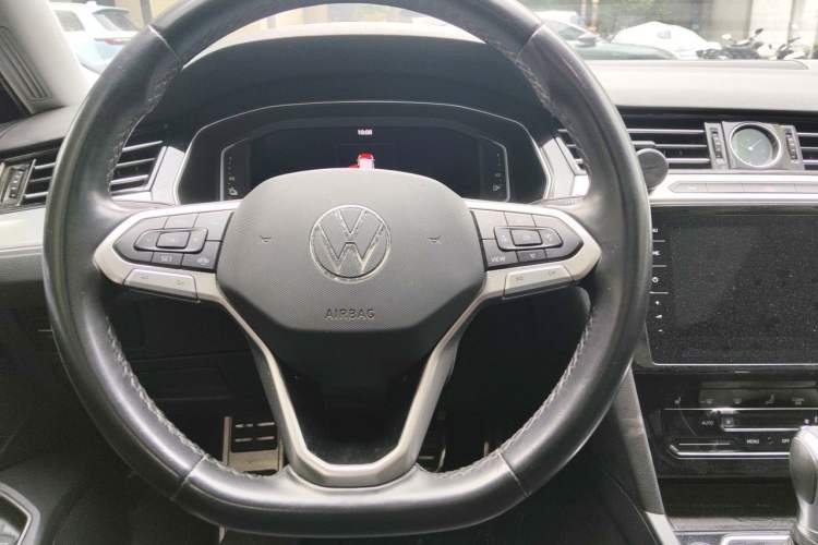 Used Volkswagen Magotan GTE Plug-in Hybrid 2022 GTE Luxury Model Steering Wheel