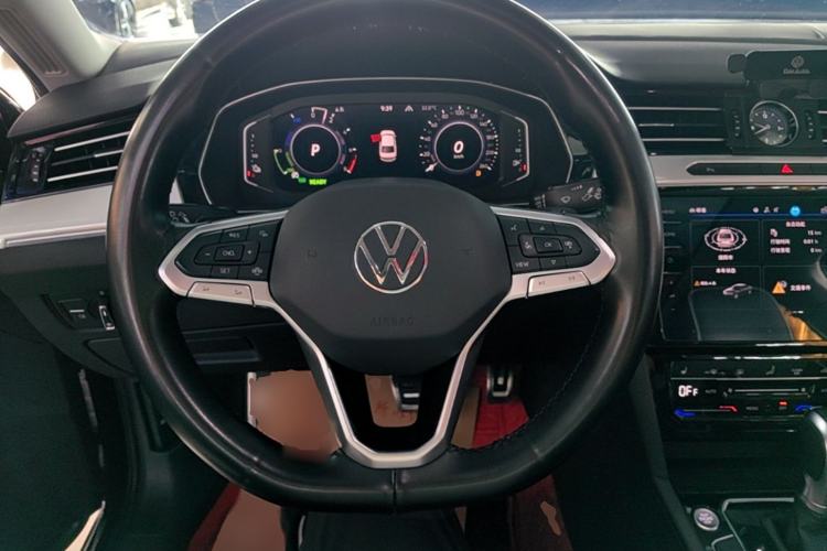 Used Volkswagen Magotan GTE Plug-in Hybrid 2022 GTE Luxury Model Steering Wheel