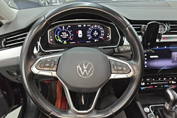 Used Volkswagen Magotan GTE Plug-in Hybrid 2022 GTE Luxury Model Steering Wheel