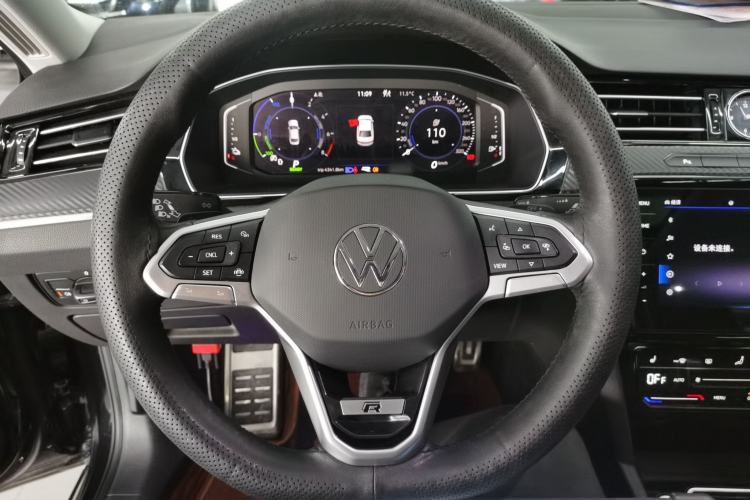 Used Volkswagen Magotan GTE Plug-in Hybrid 2022 GTE Luxury Model Steering Wheel