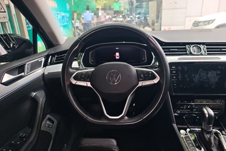 Used Volkswagen Magotan GTE Plug-in Hybrid 2022 GTE Luxury Model Steering Wheel