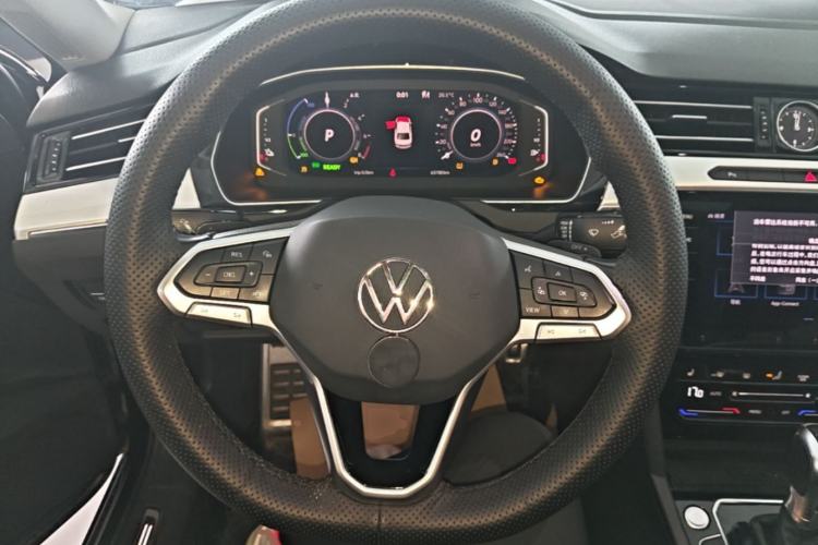 Used Volkswagen Magotan GTE Plug-in Hybrid 2022 GTE Luxury Model Steering Wheel