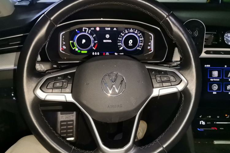 Used Volkswagen Magotan GTE Plug-in Hybrid 2022 GTE Prestige Model Steering Wheel