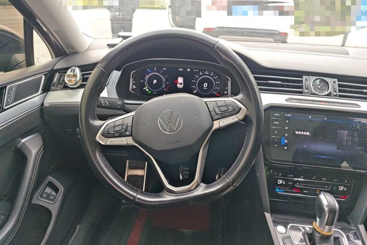 Used Volkswagen Magotan GTE Plug-in Hybrid 2022 GTE Luxury Model Steering Wheel