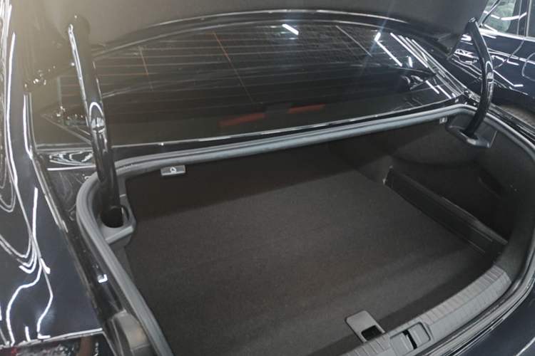Used Volkswagen Magotan GTE Plug-in Hybrid 2022 GTE Luxury Model Trunk