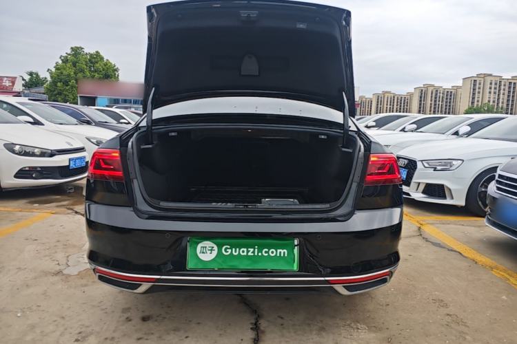 Used Volkswagen Magotan GTE Plug-in Hybrid 2022 GTE Luxury Model Trunk