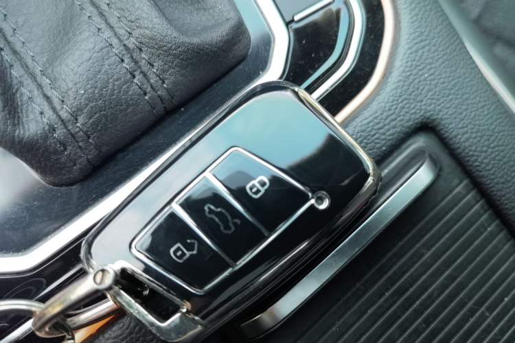 Used Volkswagen Magotan GTE Plug-in Hybrid 2022 GTE Luxury Model Vehicle Key