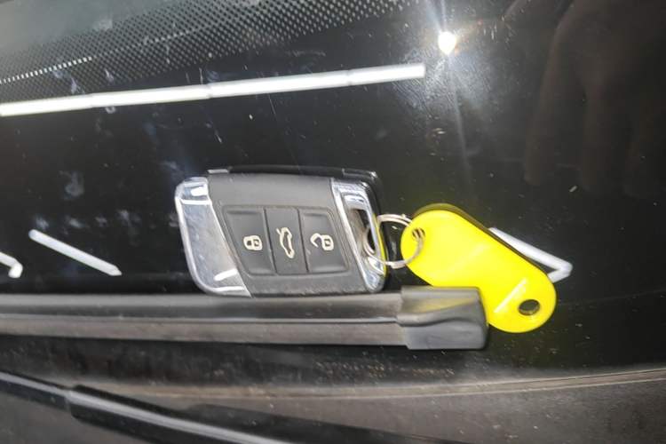 Used Volkswagen Magotan GTE Plug-in Hybrid 2022 GTE Luxury Model Vehicle Key