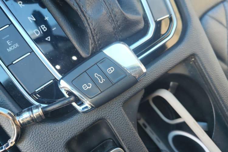 Used Volkswagen Magotan GTE Plug-in Hybrid 2022 GTE Luxury Model Vehicle Key