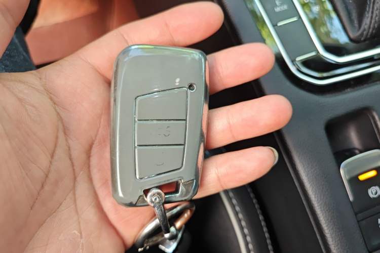 Used Volkswagen Magotan GTE Plug-in Hybrid 2022 GTE Luxury Model Vehicle Key