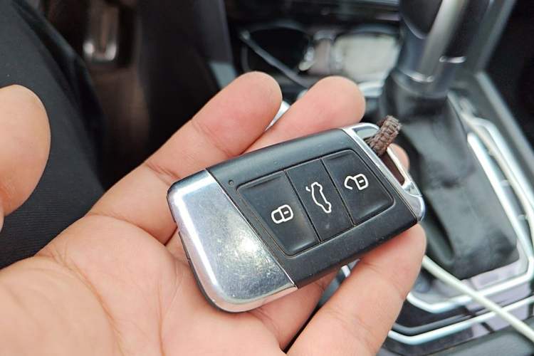 Used Volkswagen Magotan GTE Plug-in Hybrid 2022 GTE Luxury Model Vehicle Key