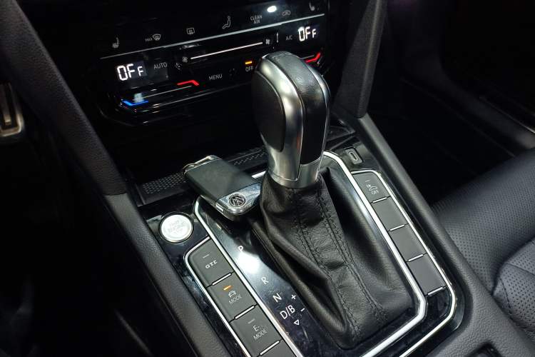 Used Volkswagen Magotan GTE Plug-in Hybrid 2022 GTE Luxury Model Vehicle Key
