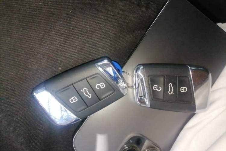 Used Volkswagen Magotan GTE Plug-in Hybrid 2022 GTE Luxury Model Vehicle Key