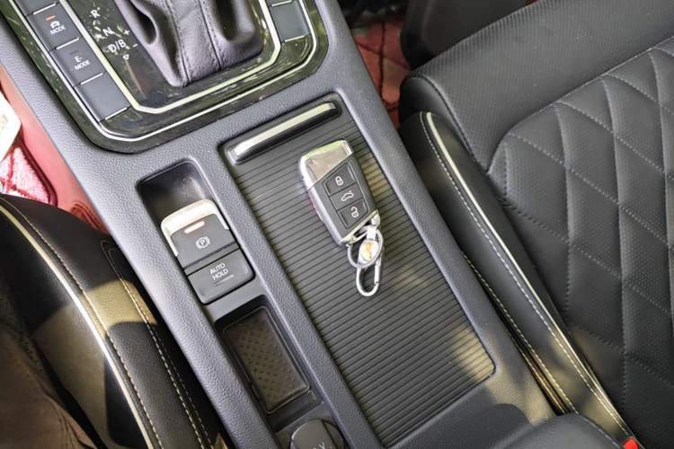 Used Volkswagen Magotan GTE Plug-in Hybrid 2022 GTE Luxury Model Vehicle Key