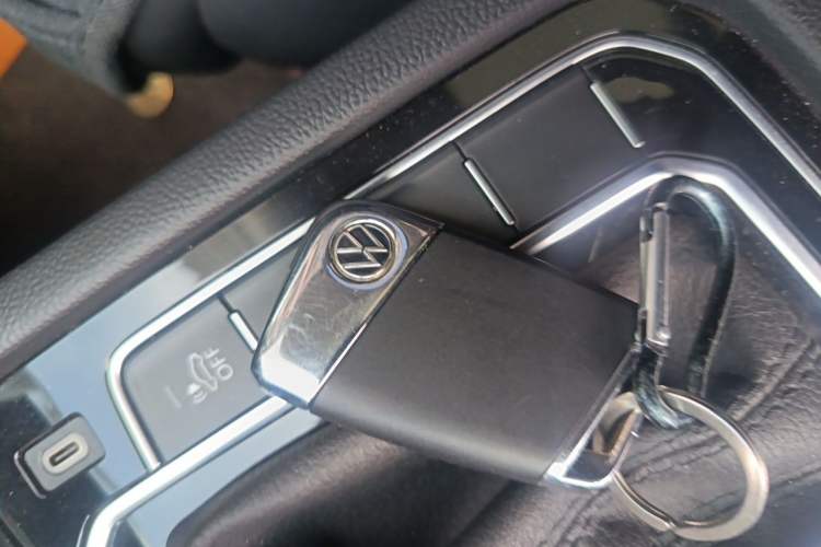 Used Volkswagen Magotan GTE Plug-in Hybrid 2022 GTE Luxury Model Vehicle Key