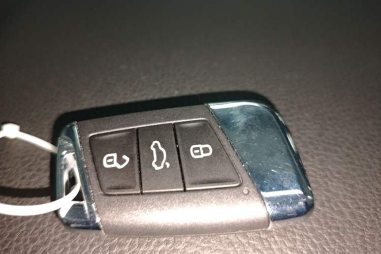 Used Volkswagen Magotan GTE Plug-in Hybrid 2022 GTE Luxury Model Vehicle Key