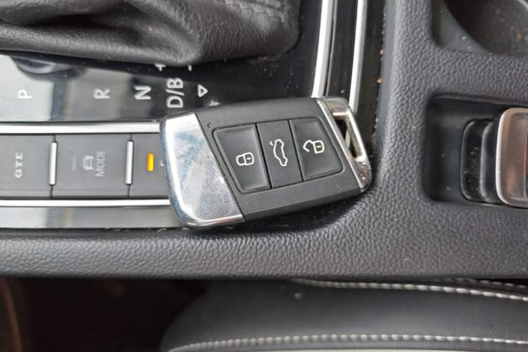 Used Volkswagen Magotan GTE Plug-in Hybrid 2022 GTE Luxury Model Vehicle Key