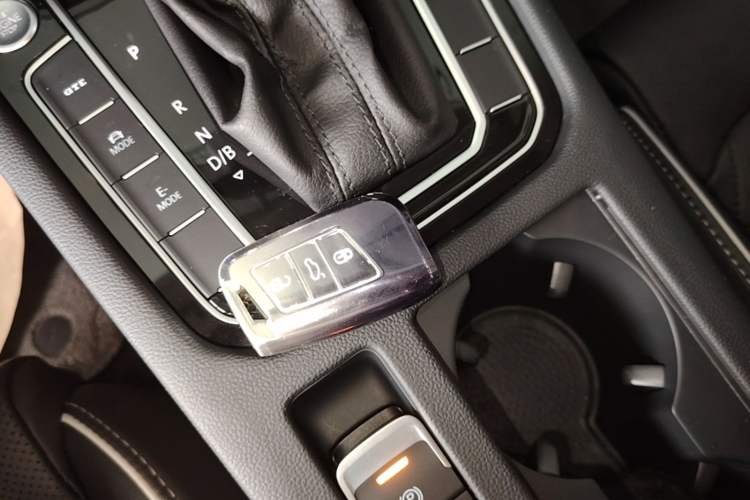Used Volkswagen Magotan GTE Plug-in Hybrid 2022 GTE Luxury Model Vehicle Key