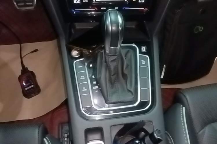 Used Volkswagen Magotan GTE Plug-in Hybrid 2022 GTE Luxury Model Gear Lever