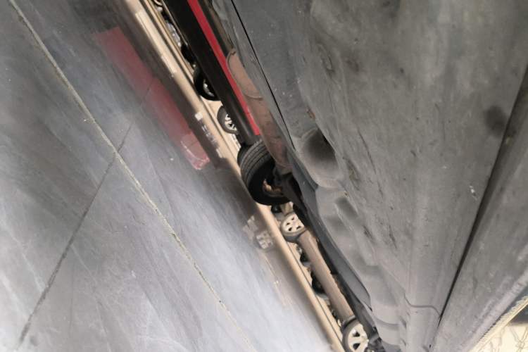 Used Volkswagen Multivan 2008 3.2L Chassis Front Left