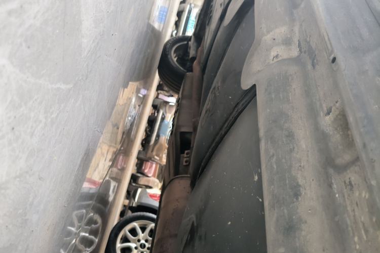Used Volkswagen Multivan 2008 3.2L Chassis Rear Left