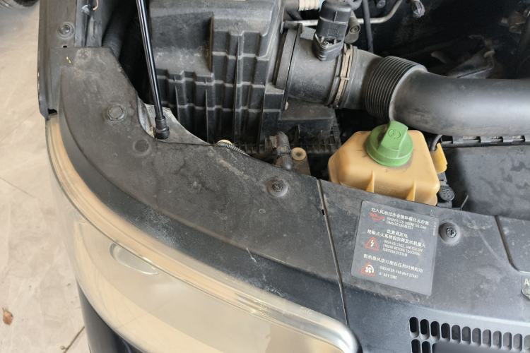 Used Volkswagen Multivan 2008 3.2L Engine Bay Right