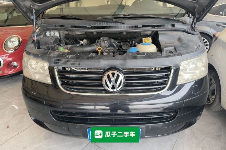 Used Volkswagen Multivan 2008 3.2L Engine Bay