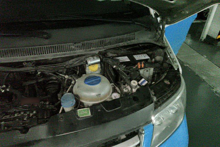 Used Volkswagen Multivan 2008 3.2L Engine Bay Left