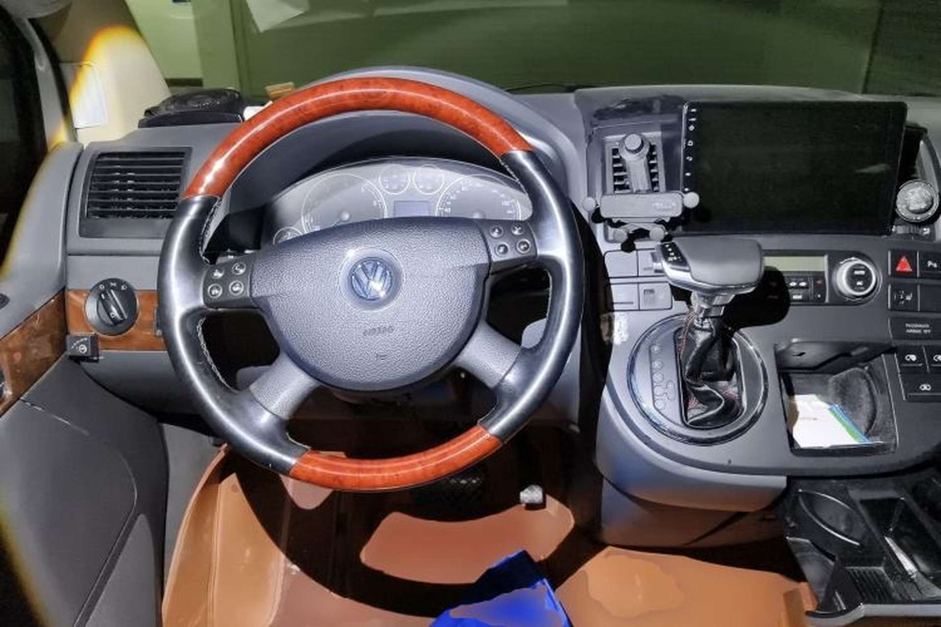 Used Volkswagen Multivan 2008 3.2L Steering Wheel