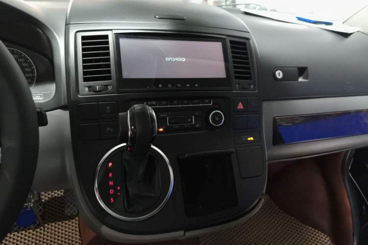 Used Volkswagen Multivan 2012 2.0 TSI Two-Wheel Drive Business Edition Audio And AC Panel