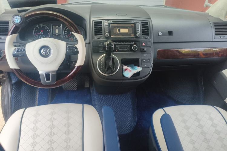 Used Volkswagen Multivan 2012 2.0 TSI Four-Wheel Drive Deluxe Edition Center Console