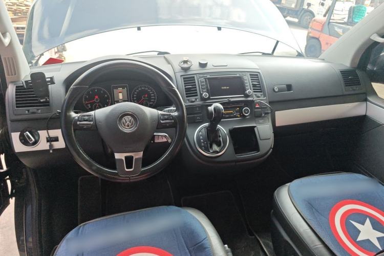 Used Volkswagen Multivan 2012 2.0 TSI Two-Wheel Drive Business Edition Center Console