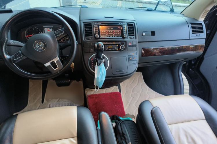 Used Volkswagen Multivan 2012 2.0 TSI Four-Wheel Drive Deluxe Edition Center Console