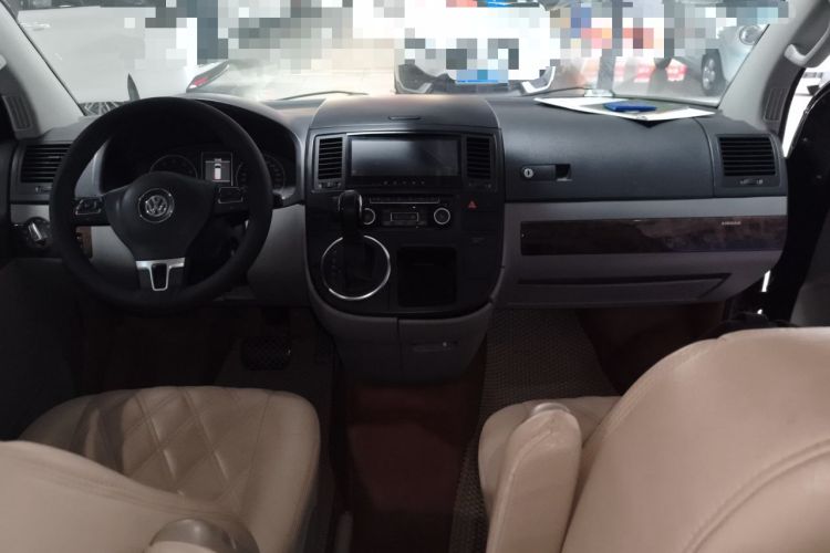 Used Volkswagen Multivan 2012 2.0 TSI Two-Wheel Drive Business Edition Center Console