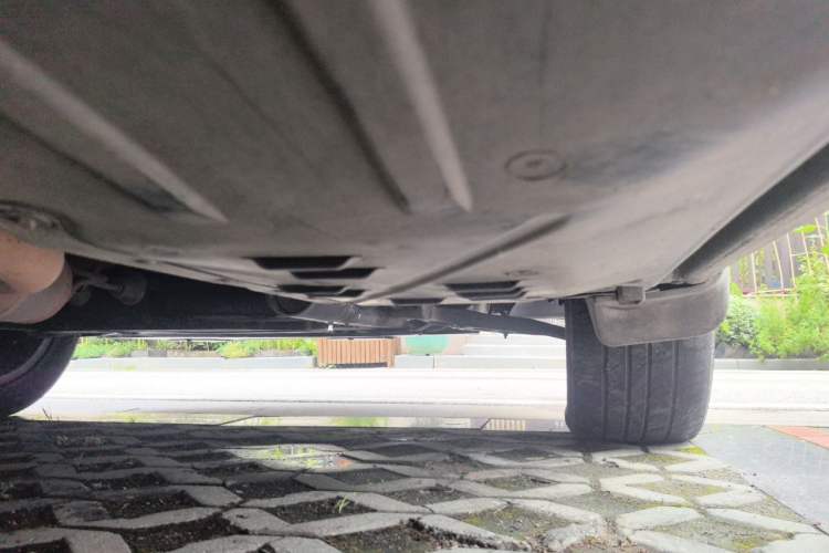 Used Volkswagen Multivan 2012 2.0 TSI Four-Wheel Drive Deluxe Edition Chassis Front Left