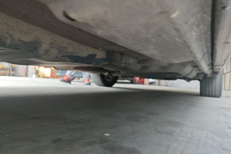 Used Volkswagen Multivan 2012 2.0 TSI Two-Wheel Drive Business Edition Chassis Front Right