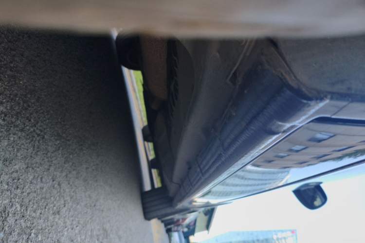 Used Volkswagen Multivan 2012 2.0 TSI Four-Wheel Drive Deluxe Edition Chassis Rear Right